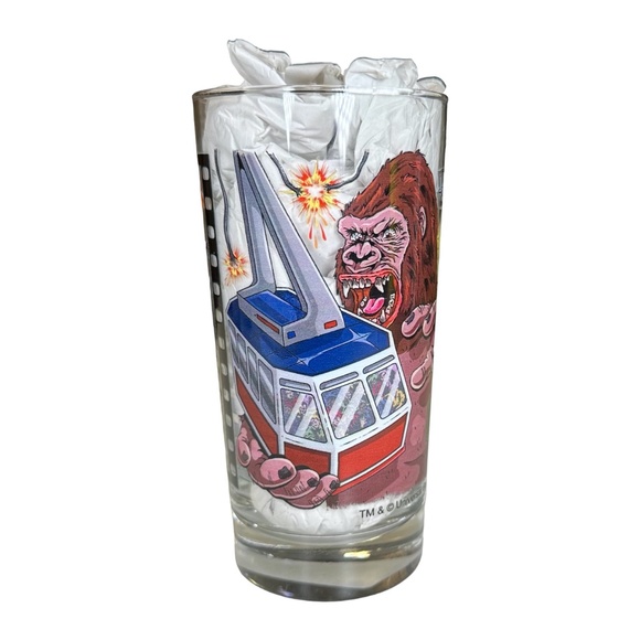 Universal Studios Retro Kongfrontation Collectible Glass - Picture 2 of 5